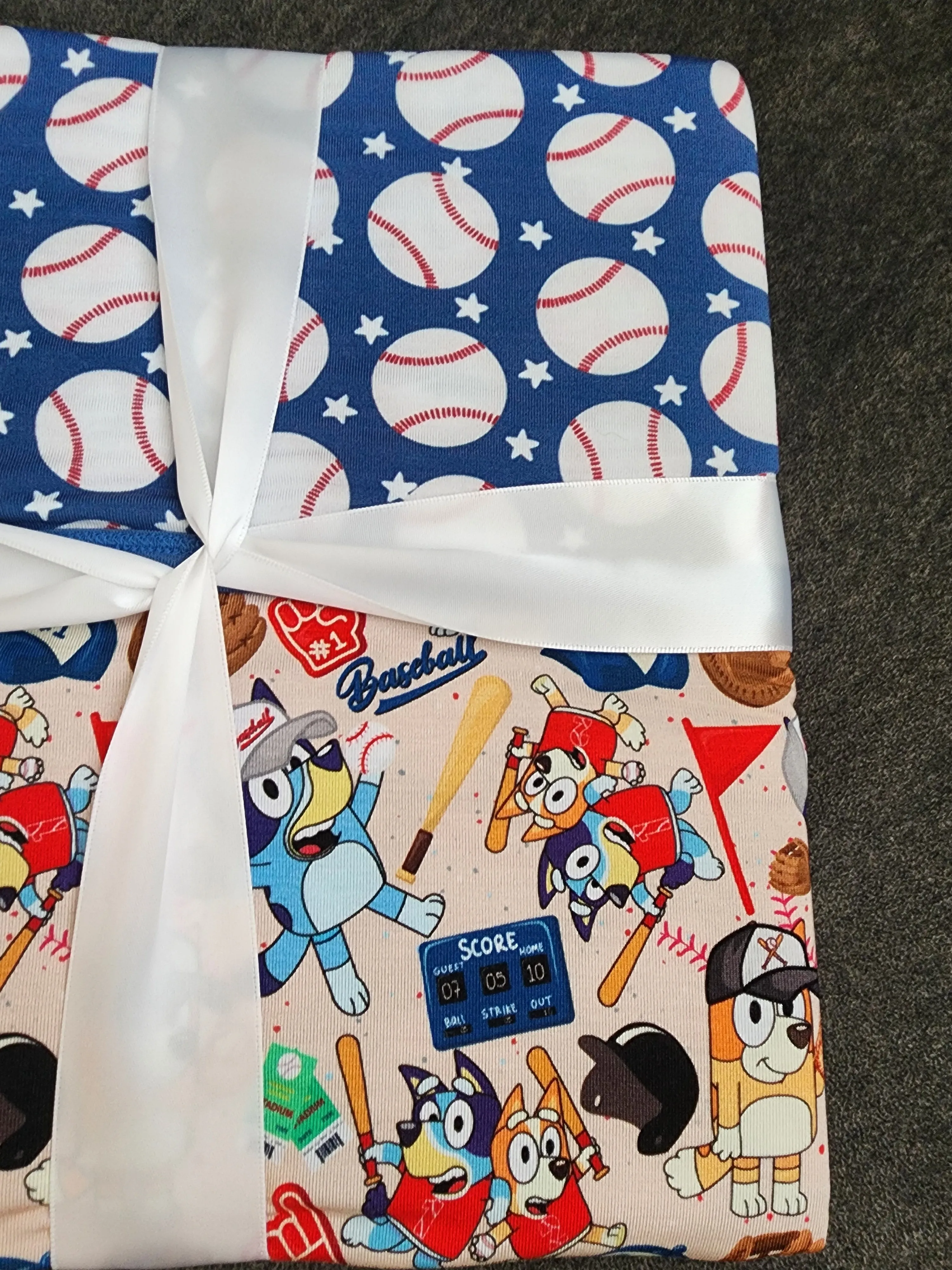 CP Bluey, Bingo, Mum and Dad Spring Fever Baseball Baby Blanket