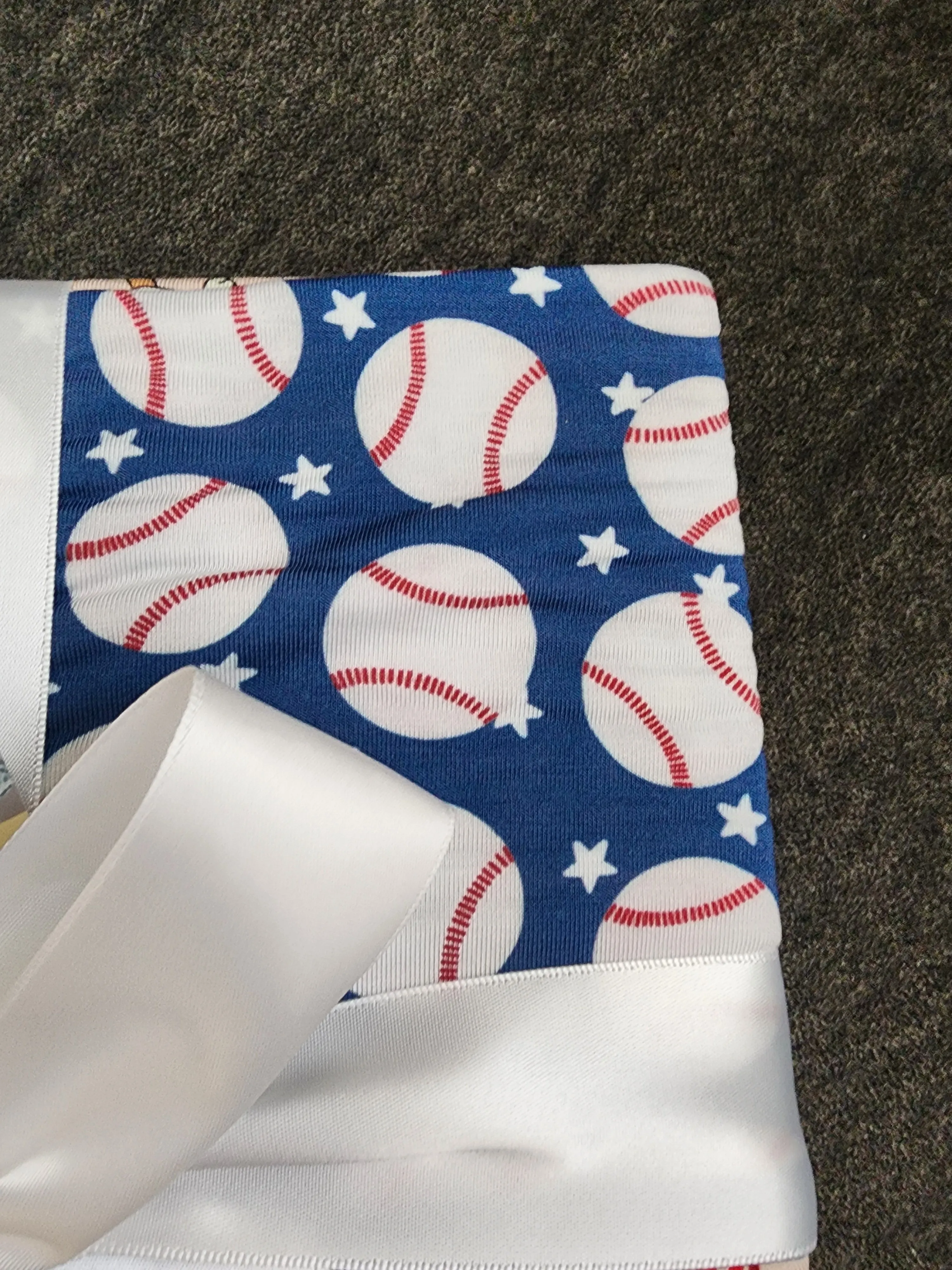 CP Bluey, Bingo, Mum and Dad Spring Fever Baseball Baby Blanket