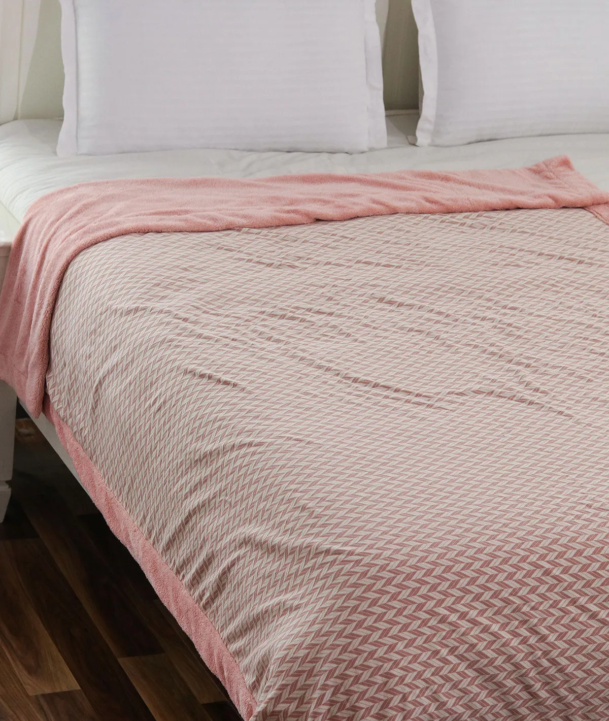 Eleanor- Pink & Natural Single Bed Cotton Knitted Blanket with Fur Back