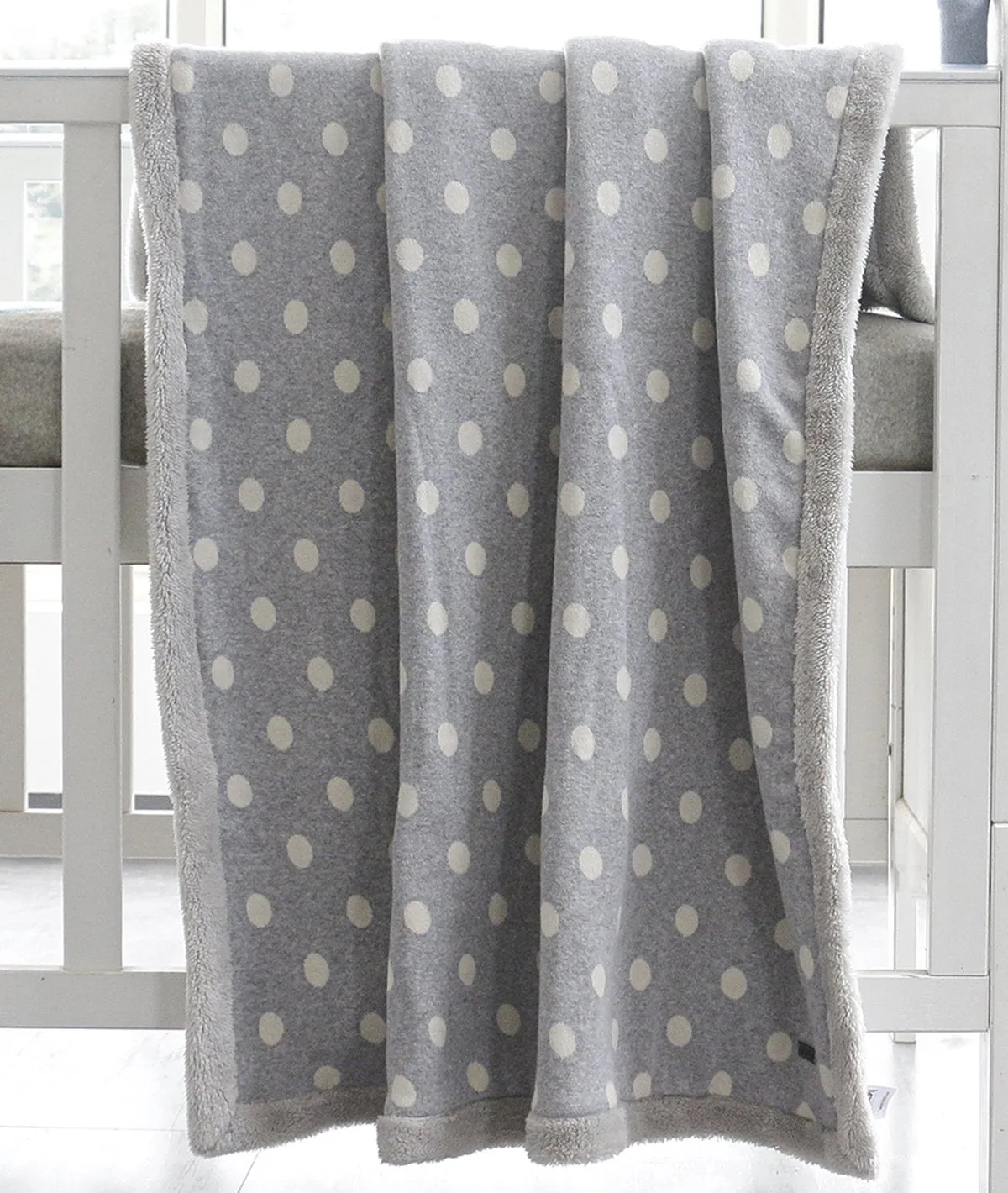 Fun with Dots - Light Grey Cotton Knitted Blanket with Faux Fur Back for Babies