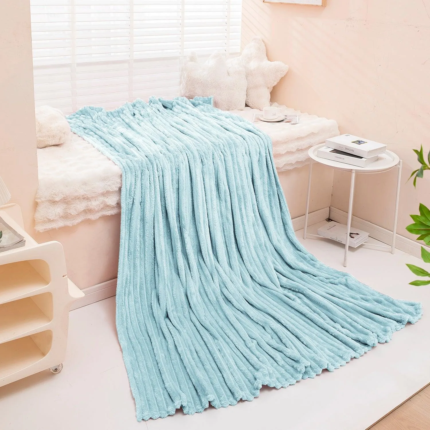 HOKIPO AC Blanket Double Bed Queen, 200x230 cm / 6.5x7.5 feet, Sky Blue